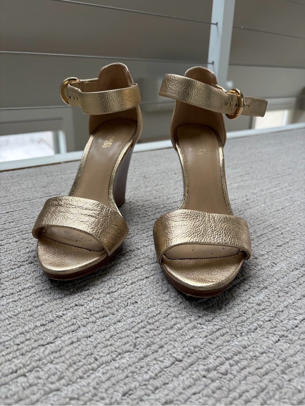 Micheal Kors Gold Ankle-Strap Wood Block Heel Wedges Size 7